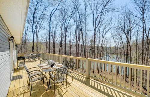 Westlake Corner House | Fish, Boat and Hike Lakefront Home with Game Room!