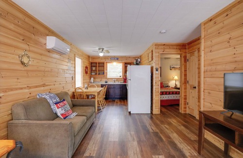 Greers Ferry Cabin | Fish, Boat, Hike: Cabin Near Greers Ferry Lake