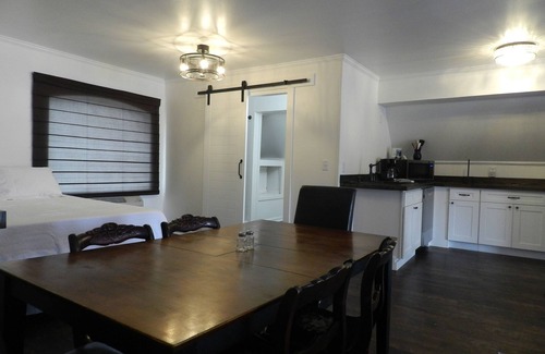 Guntersville Apartment | Fish Eagle Loft ~ On the Lake ~ Beautiful Views~Great Fishing~Wildlife Abounds