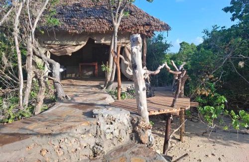 Tanga Cabin | Fish Eagle Point
