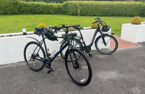Killybegs House | Fisherman's Cottage, 3 Beds, Wild Atlantic Way, Free Parking, Bike Hire
