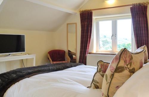 Dartmeet House | Fisherman's Cottage - The Nook