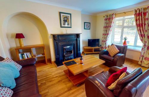 Dunmore East House | Fishermans Grove 3 Bed by Trident Holiday Homes