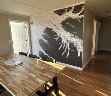 Flateyri Ski Chalet | Fisk Club Cottages Flateyri - Sailor's House