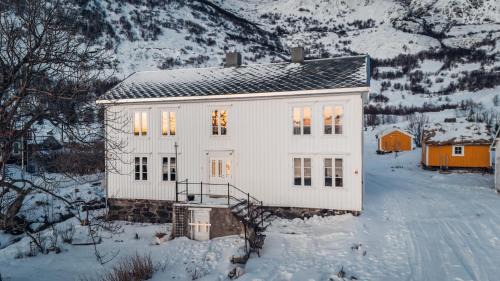 Flakstad House | Fiskeværet Nesland