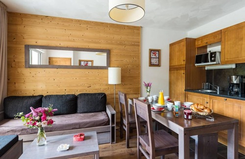 Vielle-Aure Apartment | Fitness, swimming pool, sauna, terrace, balcony, tv, ski locker, 65m², Saint Lary Soulan