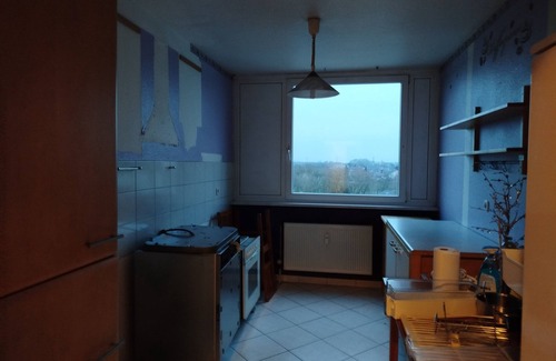 Hackenbroich Condo | Fitters' apartment Dormagen above the rooftops.