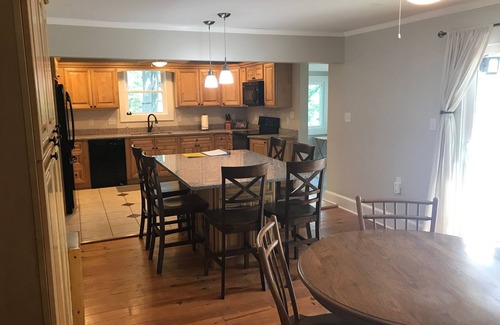 Shelby House | Five Acres and 400' of Crystal Clear Lake Front