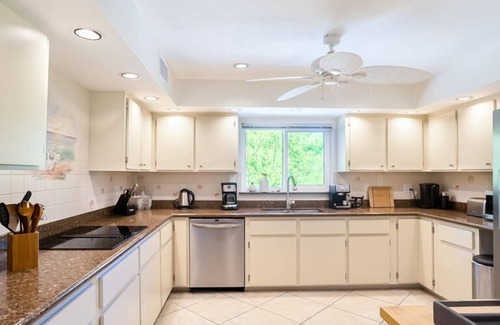 Wulfert House | Five bedroom Channel Front Estate home on Captiva! Perfect for Family & Friends