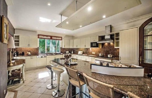Quinta do Lago Villa | FIVE STAR 6 BEDROOM VILLA IN PARQUE ATLANTICO, QUINTA DO LAGO. HEATABLE POOL. WIFI DM01 - Almancil, Algarve
