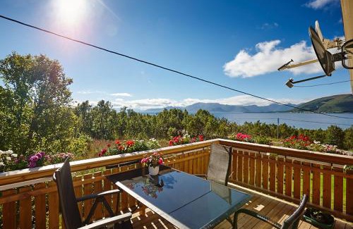 Andoy House | Fjord House
