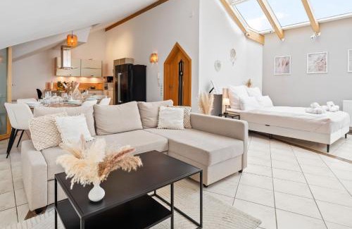 Kuenzell Apartment | flair Apartment Stadtoase Fulda I Whirlpool I Balkon I 2x Parken I Kaffee I Highspeed WLAN