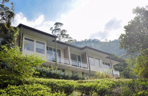 Norton Bridge Villa | Flaming Tree Resorts