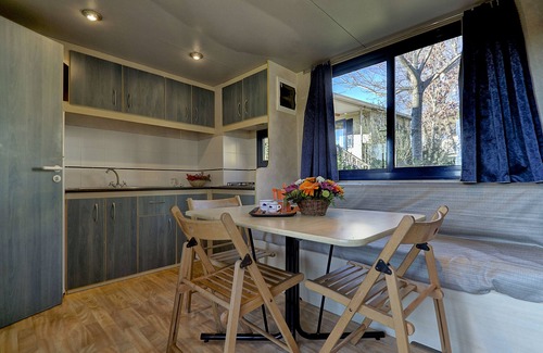 Tor di Quinto RV Rental | Flaminio Village Bungalow Park - Campground