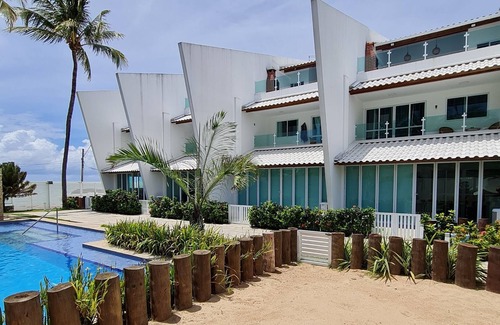 Maria Farinha Ski Chalet | FLAT 101 - Seaside of Maria Farinha Beach - LocarHouse