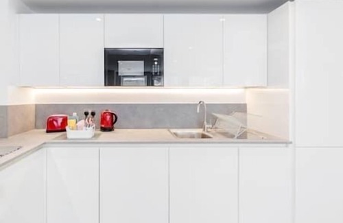Ealing Common Apartment | Flat 20 Walpole Court - 2 bedroom apartment