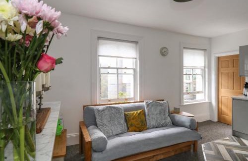 Bournemouth City Centre Apartment | Flat 4 - Hengistdury