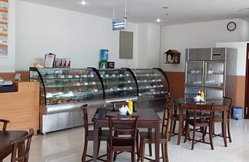Mount Lavinia Apartment | Flat 6 - Fully Furnished Air-conditioned one Bedroom Apartment in Dehiwala