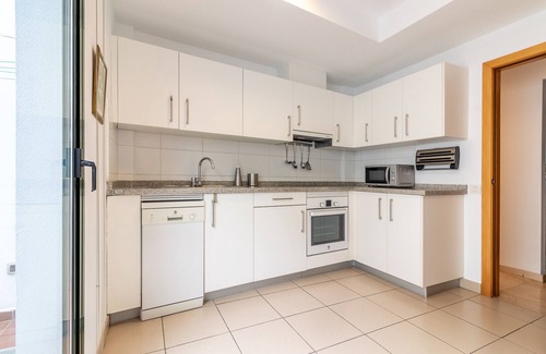 San Fernando Ski Chalet | Flatguest San Fernando + 4Bdr + Terrace + Parking