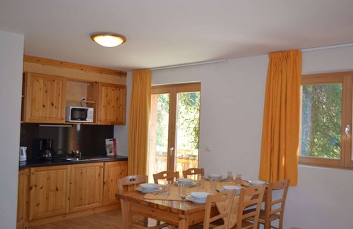 Nendaz Apartment | Flat in Nendaz with Ski-in/Ski-out Access