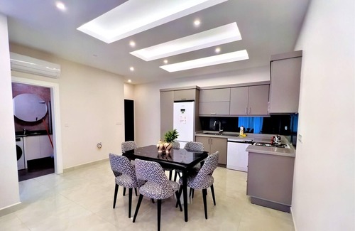 Kargicak Apartment | Flat with Shared Pool and Backyard in Avsallar
