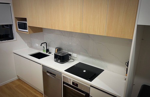 Flat Bush House | Flatbush Holiday Accommodation, 2.5 Bedroom Town House RA
