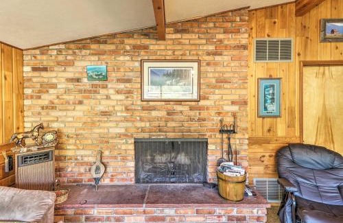 Polson House | Flathead Lake Waterfront Cabin with Dock and Kayaks