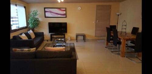Alt-Godesberg Apartment | flats-4u - Cosy, quiet & clean flats in the city (Apt. 11)