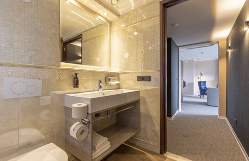 Exloo Hotel | Fletcher Familiehotel De Hunzebergen