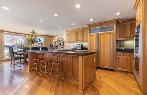 Tahoe Pines House | Fleur Du Lac 18 By Tahoe Getaways - Lakefront Monthly Rental with Pool, Tennis, Gym, Boat Slip