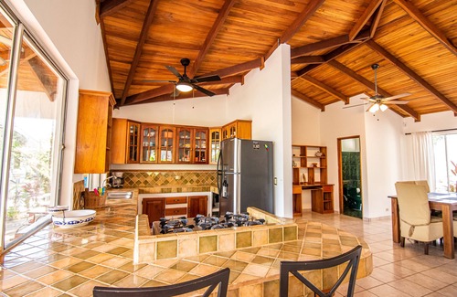 Esterillos House | Flex House – Full Home with Pool and Guest House, Close to the Beach