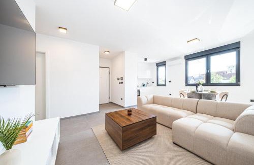 Zagreb Apartment | Flex SelfCheckIns 184 - Zagreb - 2 Bedrooms - Parking - Balcony