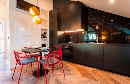 Old Town Apartment | FLH Viola Market with Terrace II