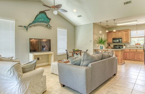 San Juan House | Flip Flop Cottage – Free Golf + Pet-Friendly + Close to Seaside!
