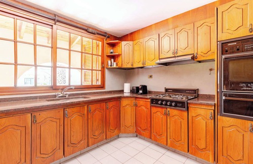 Godoy Cruz Ski Chalet | Fliphaus + Villa Wine House - Escorihuela Gascon Winery + Daily Cleaning