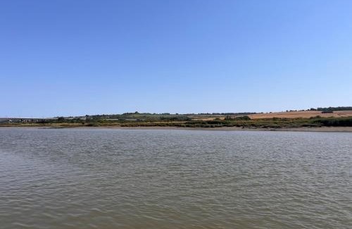 Farningham Boat Rental | Floatsyerboat