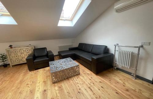 Stare Miasto Apartment | Florianska Deluxe Apartments with Air Condition