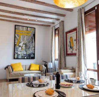 La Seu Apartment | FLORIT FLATS - Serranos Apartment