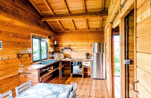 Pressignac Ski Chalet | Flower Lake Camping * - Comfort Chalet 50m² - 3 bedrooms + covered terrace + TV + oven for 6 people