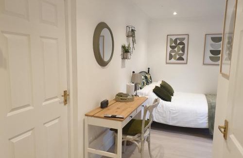 Duxford Apartment | Fly By