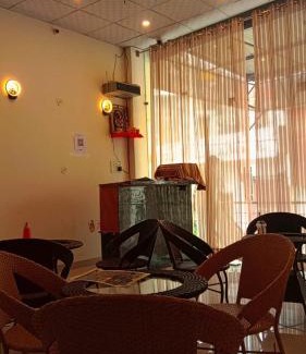 Khattalwada Apartment | Foodzo Hotel