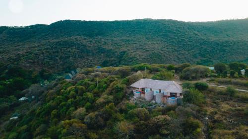 Mto wa Mbu Cabin | Foot On Africa Safari Lodge