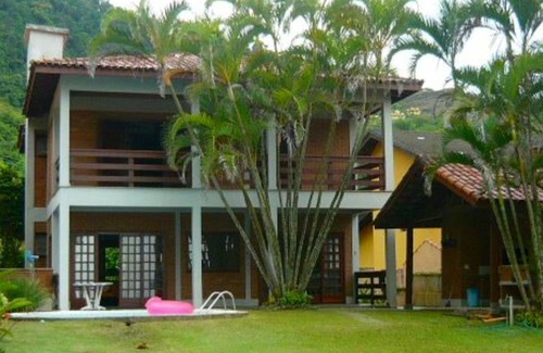 Barequecaba House | FOOT ON THE BEACH in Guaecá - 4 suites gated community - 24 h security - wi fi on the beach