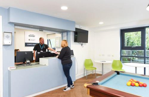 Poole Apartment | For Students Only Corfe House in Poole