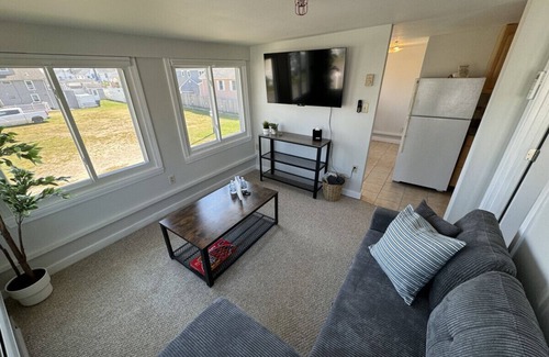 Old Lyme Apartment | Forecastle at Soundview · Beach+OceanView+Sunrise