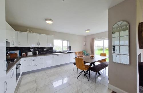Ballyconneely House | Foregloss Cottage