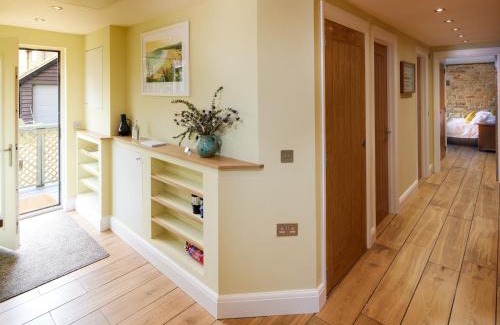Balcombe House | Forest Farm Cottage