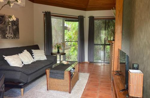 Captain Creek Apartment | Forest Lodge: Bali-Style Retreat