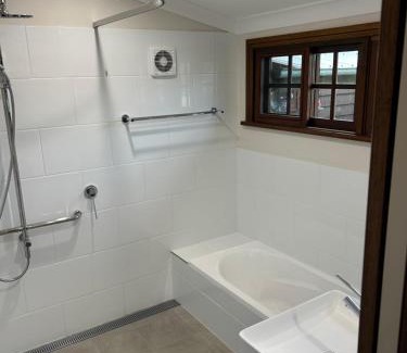 Cawdor Bed & Breakfast | Forest Lodge Highfields