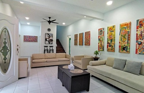 Cheras House | Forest Valley Homestay Bungalow for Family/Group Staycation/Gathering